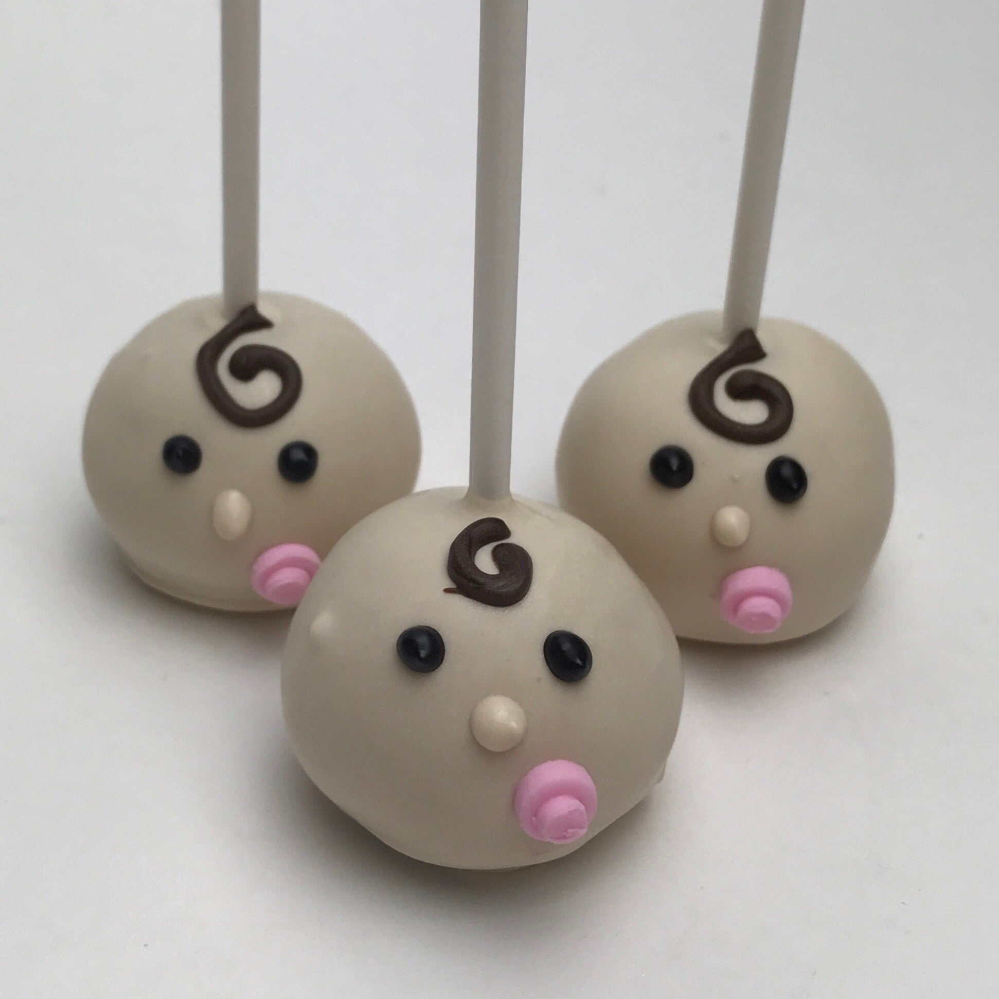 Baby Face Cake Pops: girl