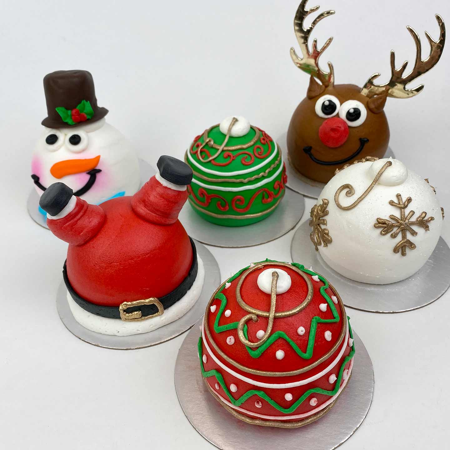 3D Christmas Cupcakes: Santa’s Butt, Rudolph, White Ornament, Red Ornament, Green Ornament, Snowman