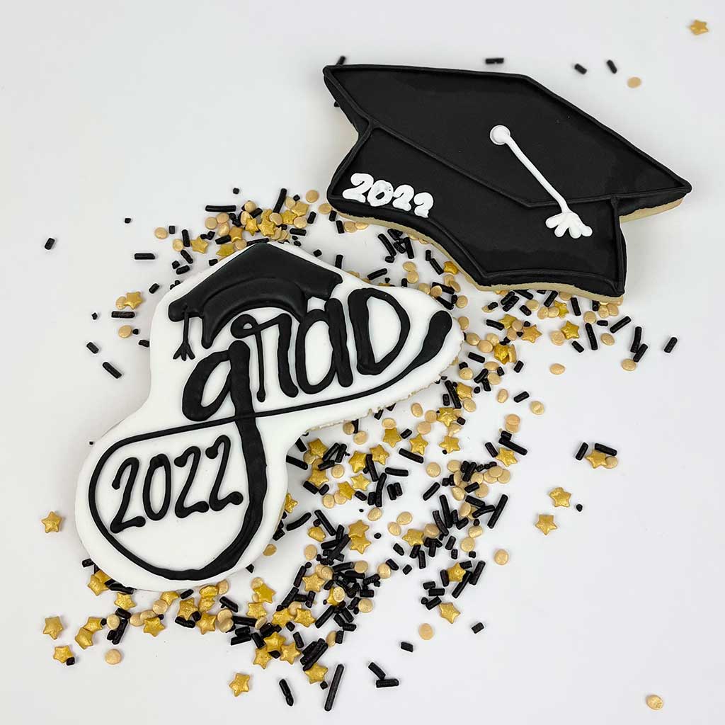 2022 Grad and cap cookies